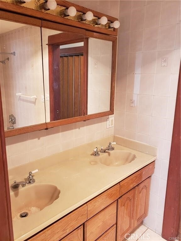 Building Photo - 148 W Highland Ave