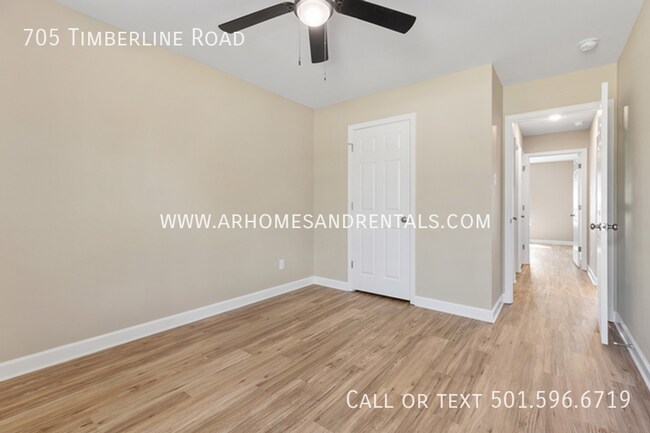 Building Photo - 705 Timberline Rd