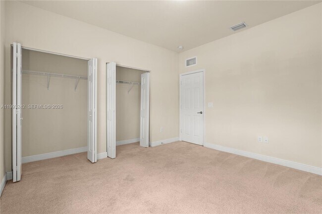 Building Photo - 10021 NW 87th Terrace