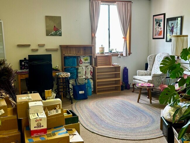 Building Photo - 10 Cochituate St