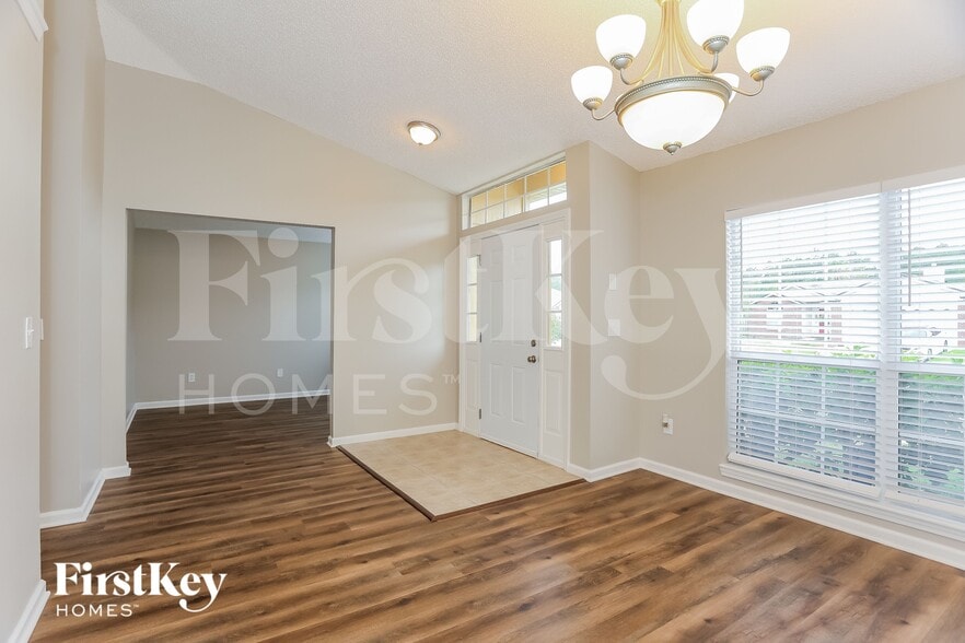 Building Photo - 12759 Bentwater Dr