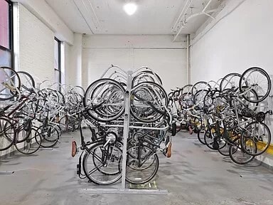 Building Photo - 250 Park Ave