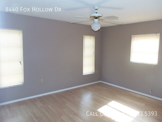 Building Photo - 8440 Fox Hollow Dr