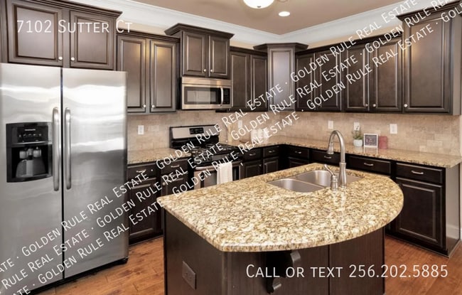 Building Photo - 7102 Sutter Ct