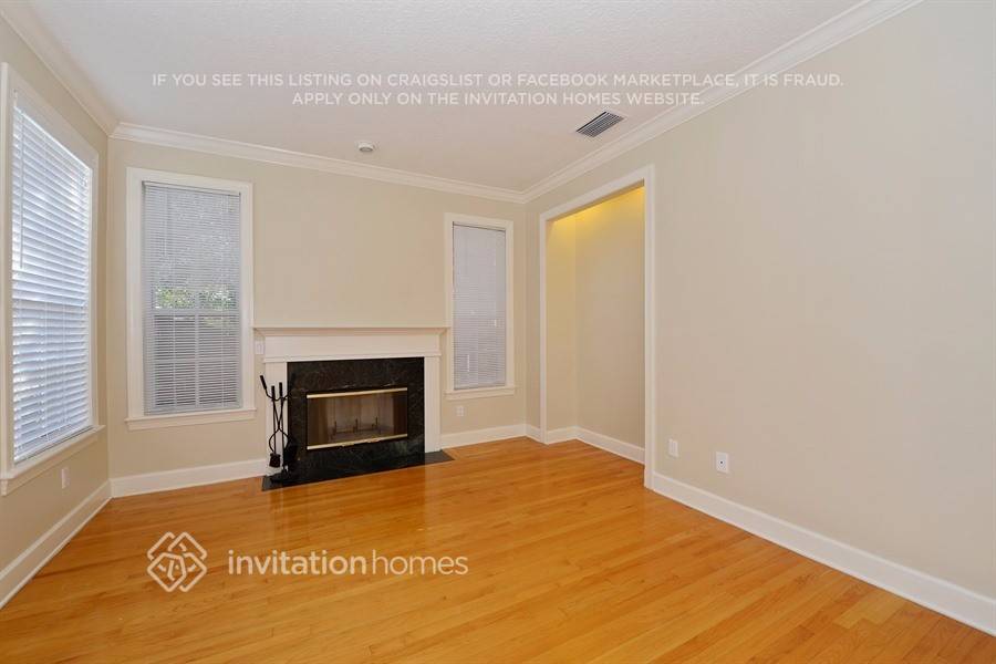 Building Photo - 3615 W Sevilla St