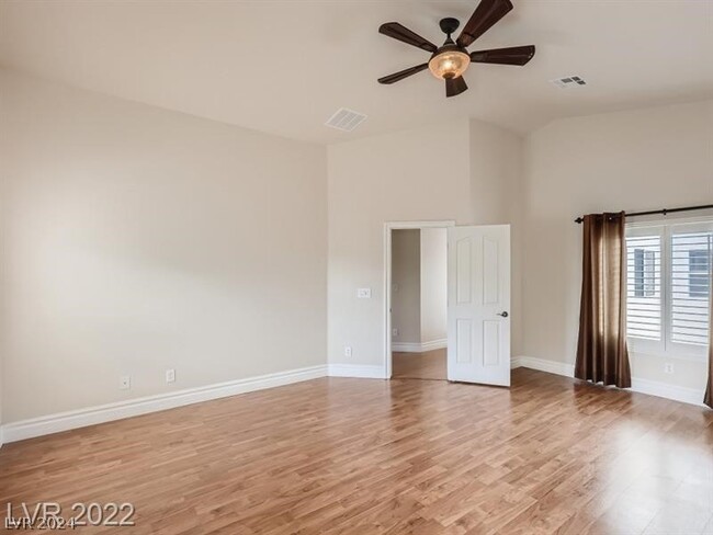 Building Photo - 1115 Aldenwood Ave