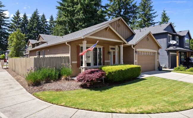Building Photo - MUST SEE! Beautiful 3 Bedroom with Den, Ra...