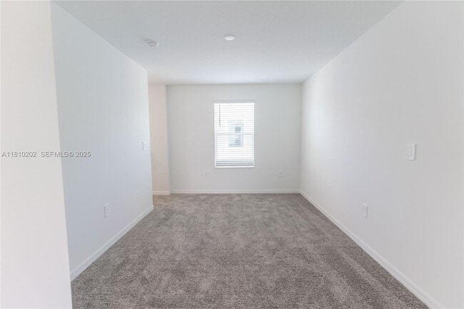 Building Photo - 934 Cattleman St