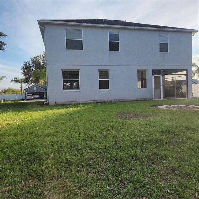 Building Photo - 3048 Chessington Dr