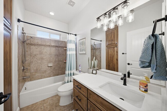 Building Photo - Home with Chef’s Kitchen & RV Parking