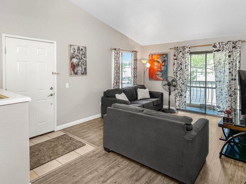 Building Photo - 12191 Cuyamaca College Dr E