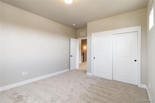 Building Photo - 2554 Eastview Dr