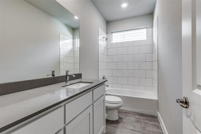 Building Photo - 1208 Elgar Trl