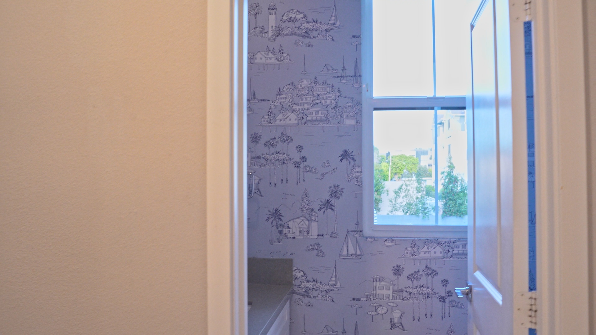 Building Photo - 855 Home Ave