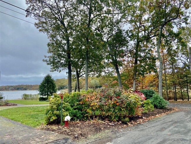 Building Photo - 2835 Harbor Ln