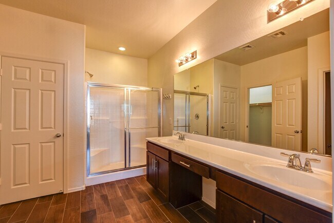 Building Photo - 3 Bedroom + a Den For Rent In Pronghorn Ra...