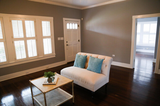 Building Photo - ALAMO HEIGHTS CRAFTSMAN COTTAGE