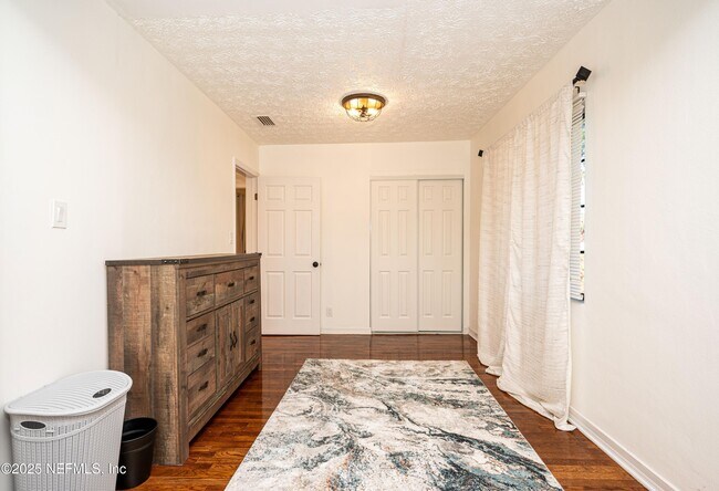 Building Photo - 2339 Broward Rd