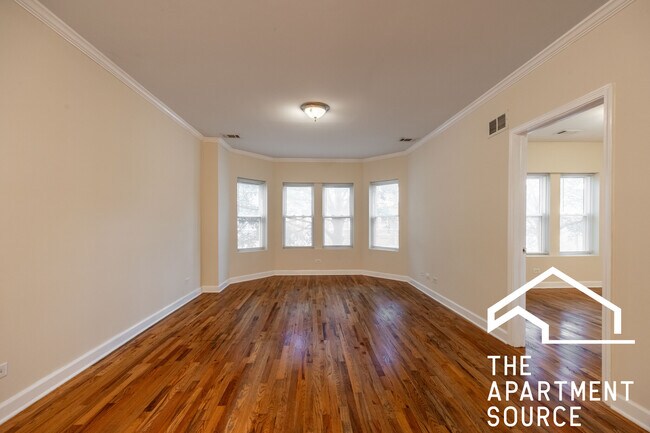 Building Photo - 2257 W Rosemont Ave