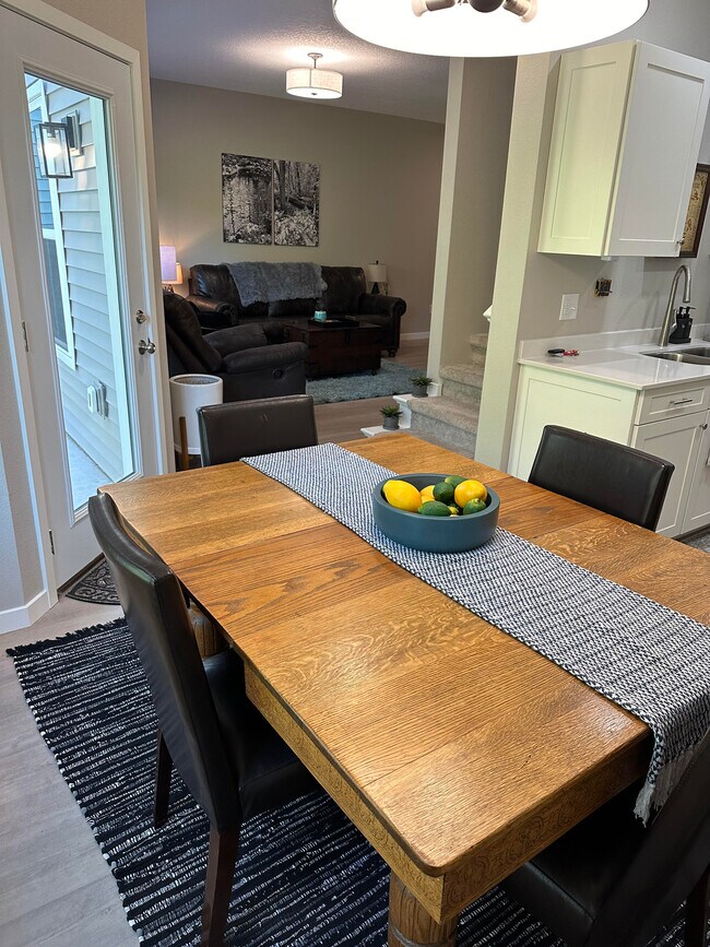 Dining room - 4302 Spruce Creek Dr