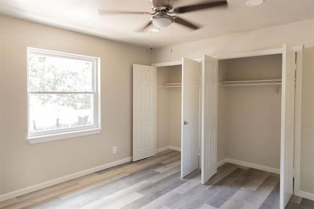 Building Photo - 5835 Shadydell Dr