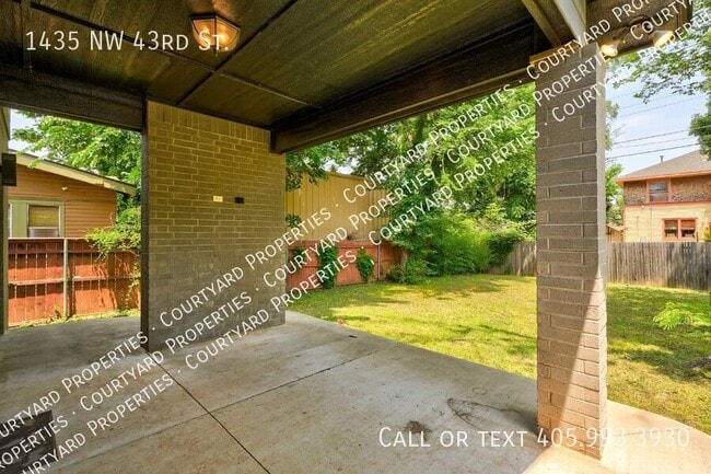 Building Photo - 1435 NW 43rd St