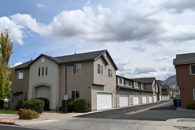 Building Photo - 487 W 1490 N