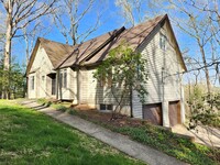 Building Photo - Great Neighborhood Rental-Woodfin