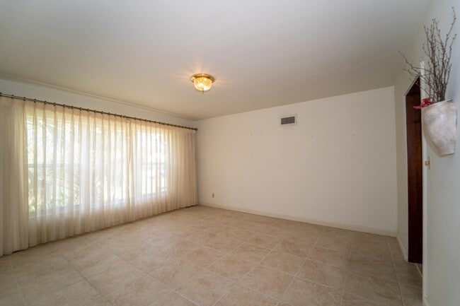 Building Photo - 61 Avista Cir