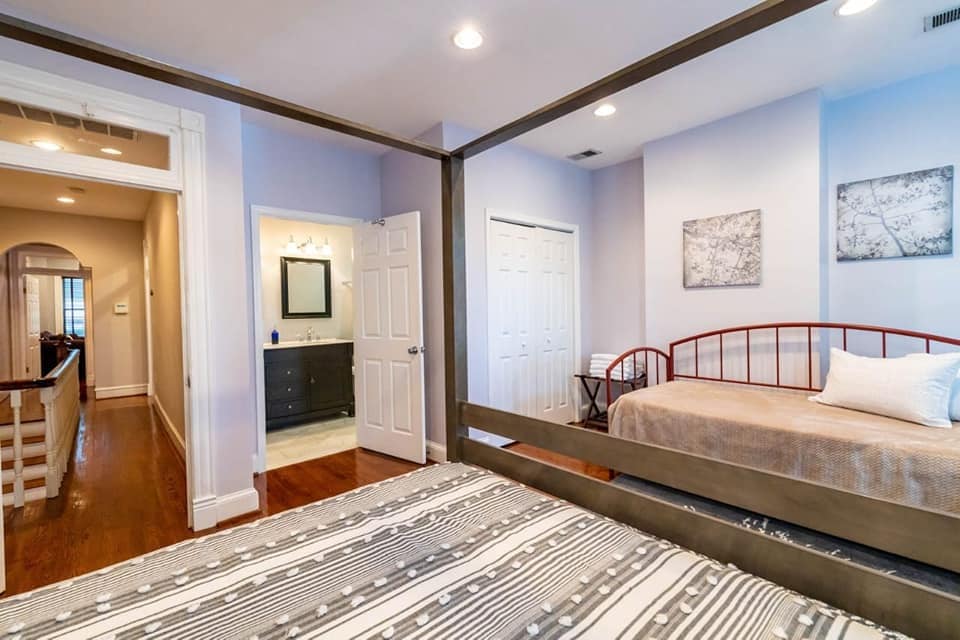 Building Photo - 49 Quincy Pl NE