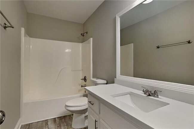 Building Photo - 3205 Wellbrook Dr