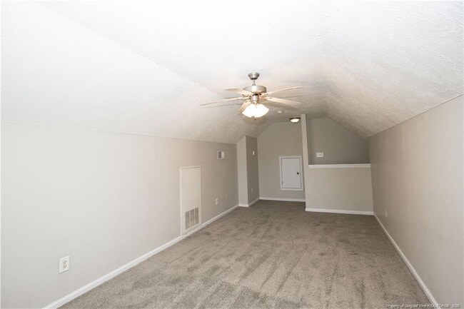 Building Photo - 196 Lochwood Dr
