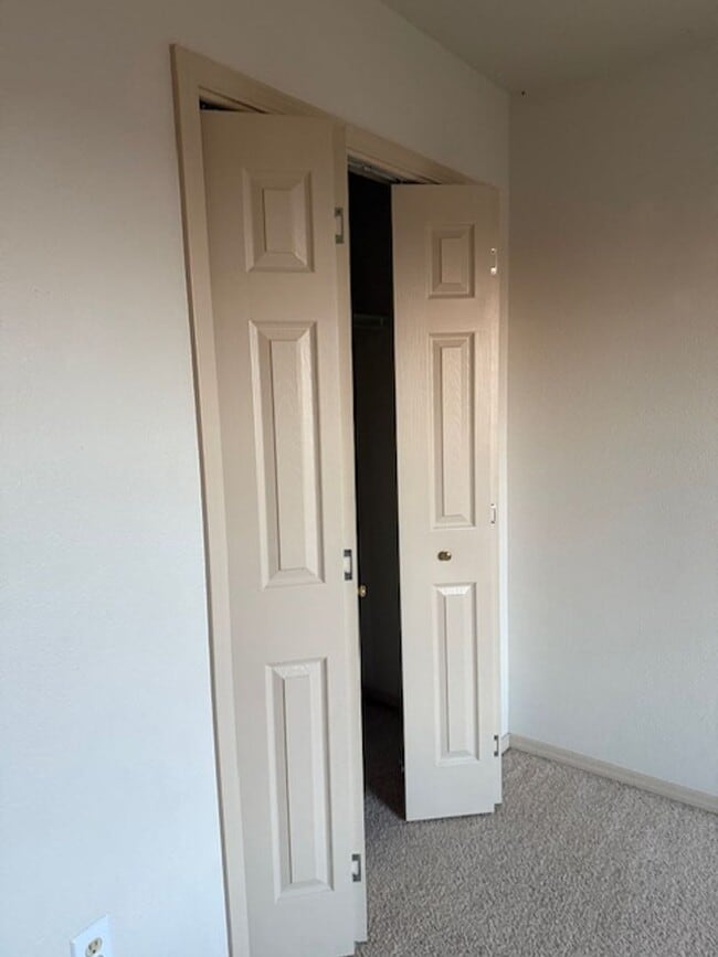 Building Photo - Close to Holloman AFB