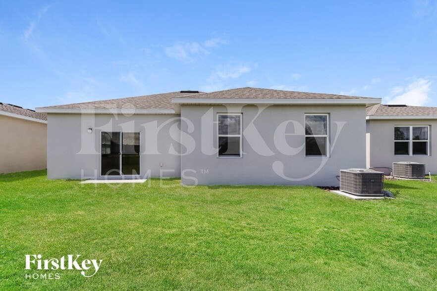 Building Photo - 560 Crown Rose Dr
