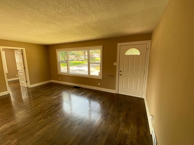 Building Photo - 1429 Grand Ave