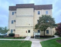 Building Photo - 252 W 2nd St