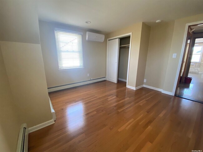 Building Photo - 46 13th Ave