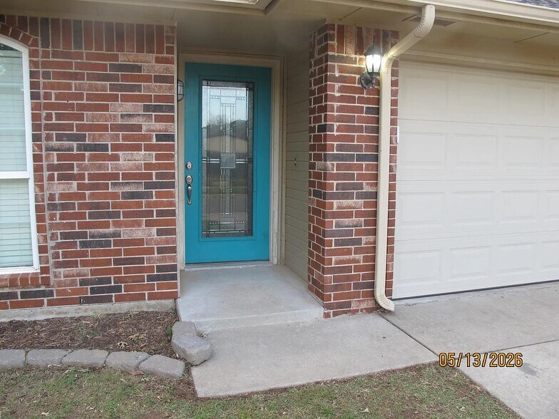 Building Photo - 512 Choctaw Gate Dr