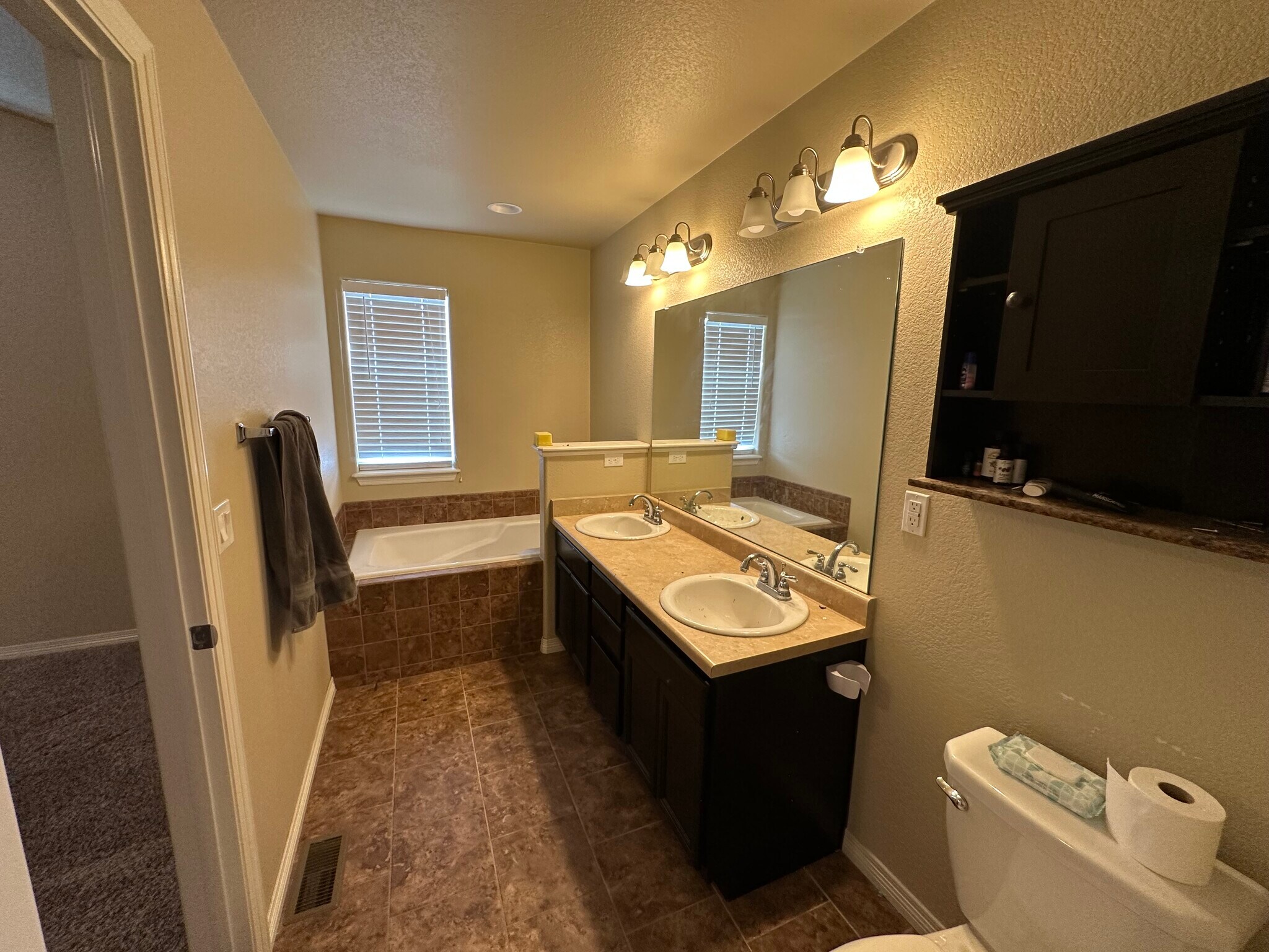 Building Photo - 6206 Wild Turkey Dr