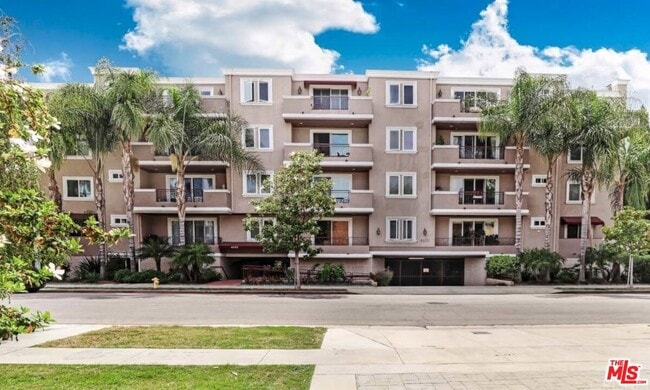 Building Photo - 4533 Vista Del Monte Ave