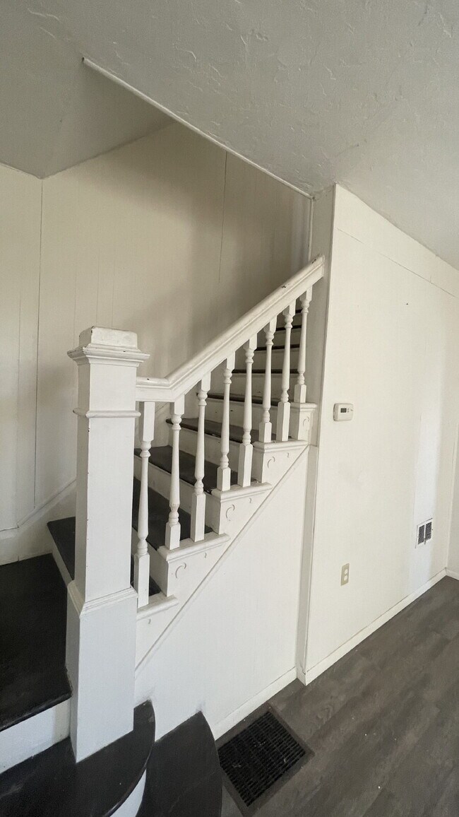 Building Photo - Discover Potential: Prime Location for Your Next Venture at 410-412 Parker Avenue, Scottdale!