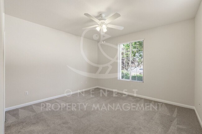 Building Photo - Refreshed 2-bedroom plus den, 2.5-bathroom in beloved Sun City Lincoln Del Webb community!