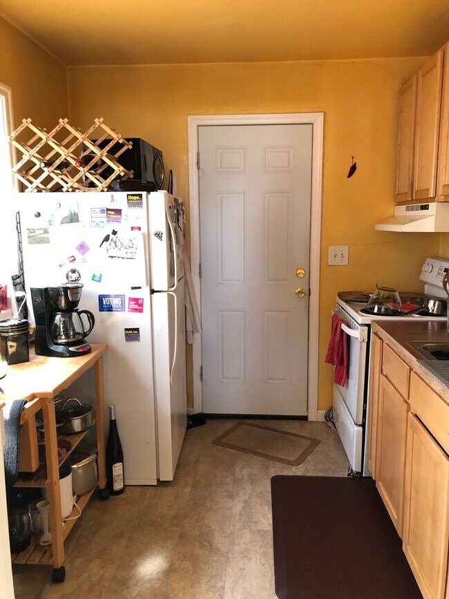 Building Photo - Charming N. Portland Apartment located in the Piedmont Neighborhood!