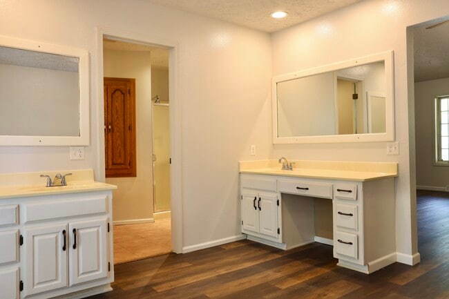Building Photo - 17051 Lemming Ln