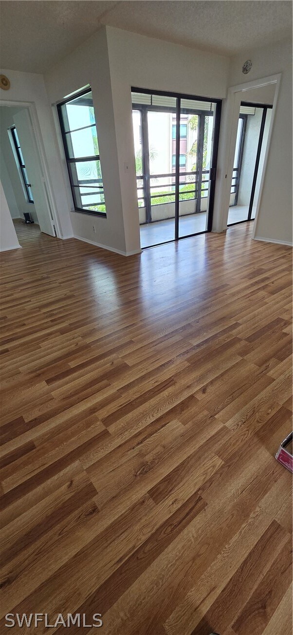 Building Photo - 3615 Boca Ciega Dr