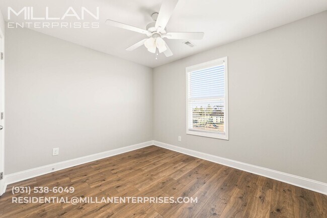 Building Photo - Contemporary 3-Bedroom Beauty with Walk-In Closet and Tile Shower Retreat