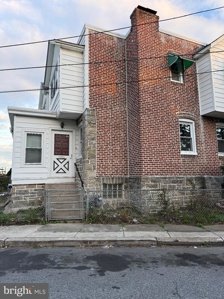 Building Photo - 7250 Radbourne Rd