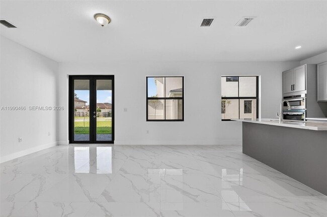 Building Photo - 15441 SW 20 Ln