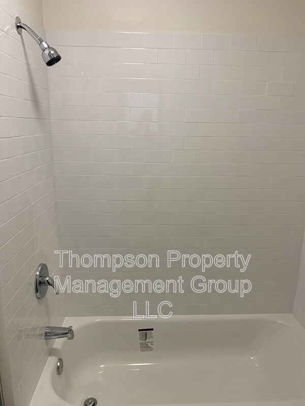 Building Photo - 1736 E Mulberry Dr