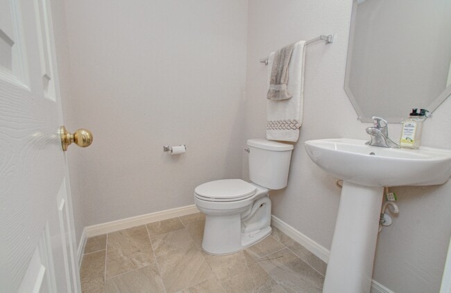 Building Photo - 17611 Emerald Garden Ln